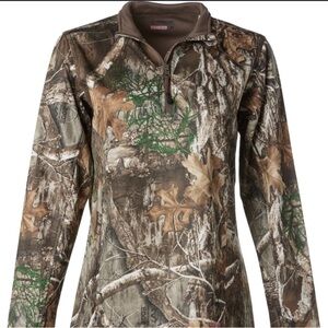 Magellan Outdoors Hunt Gear
Women's Eagle Pass Tech Mesh half zip
WORN ONCE